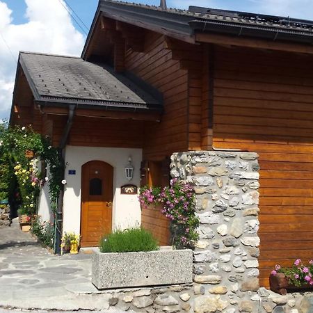 Bed and Breakfast La Grange A Caroline Ayent Экстерьер фото